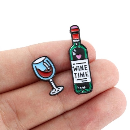Значки Вино с бутылкой
